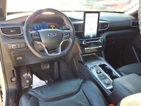 Used 2022 Ford Explorer ST w/ Equipment Group 401A AWD/4WD image 16