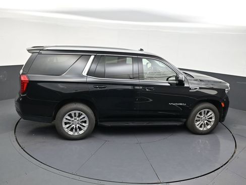 Used 2023 GMC Yukon SLE w/ Gmc Pro Safety Plus Package image 17