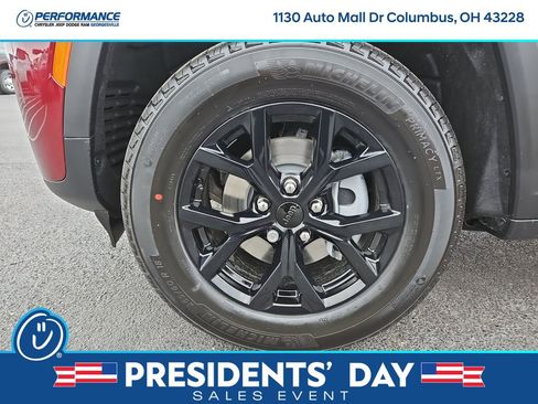 New 2026 Jeep Grand Cherokee Altitude image 9