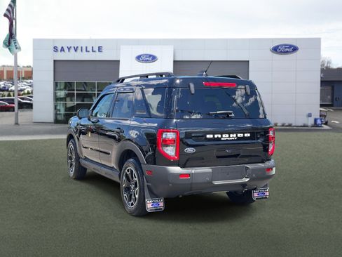 Used 2025 Ford Bronco Sport Outer Banks w/ Outer Banks Tech Package+ AWD/4WD image 4
