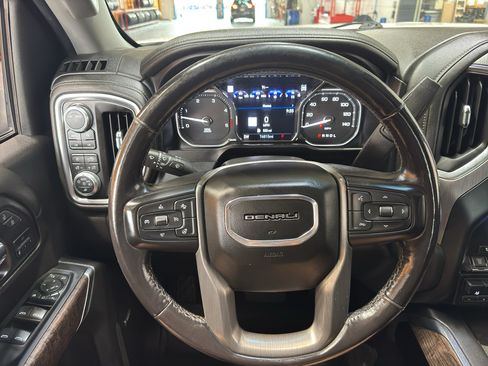 Used 2022 GMC Sierra 3500 Denali AWD/4WD image 27