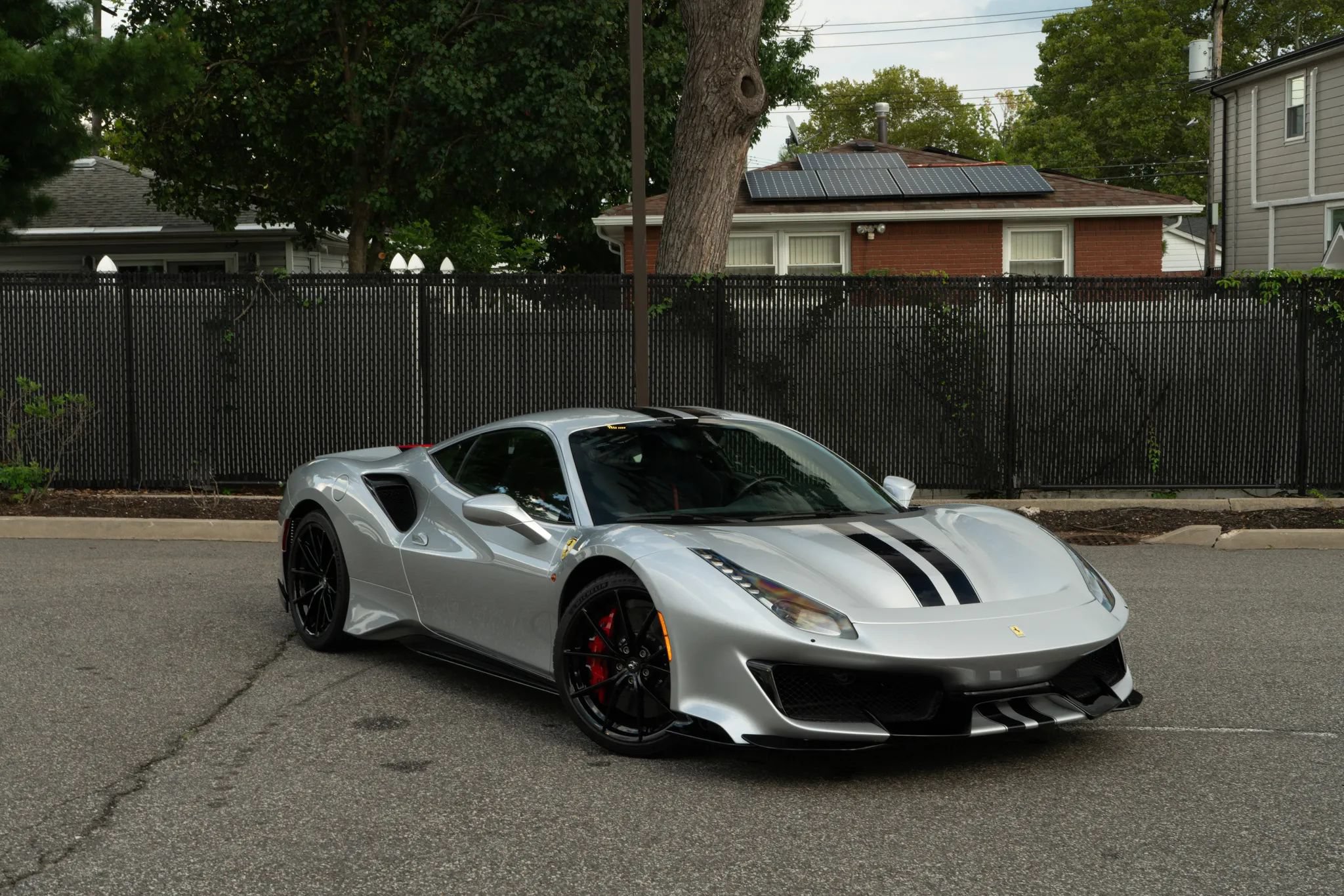 Used 2019 Ferrari 488 Pista Coupe RWD image 34