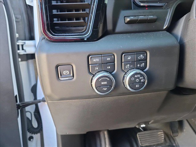 Used 2025 GMC Sierra 1500 AT4X AWD/4WD image 13