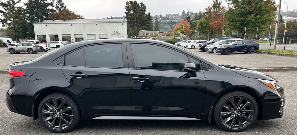 Certified 2026 Toyota Corolla SE w/ SE Package FWD image 4