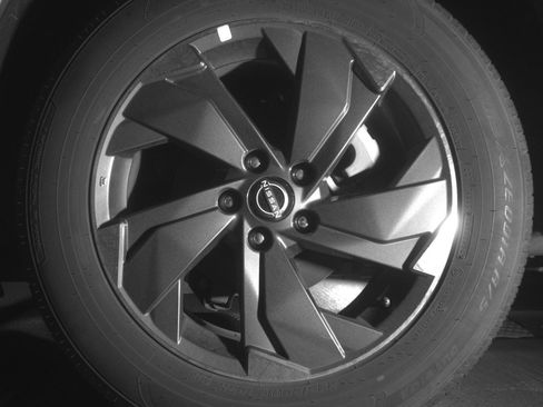 Used 2025 Nissan Rogue SV image 14