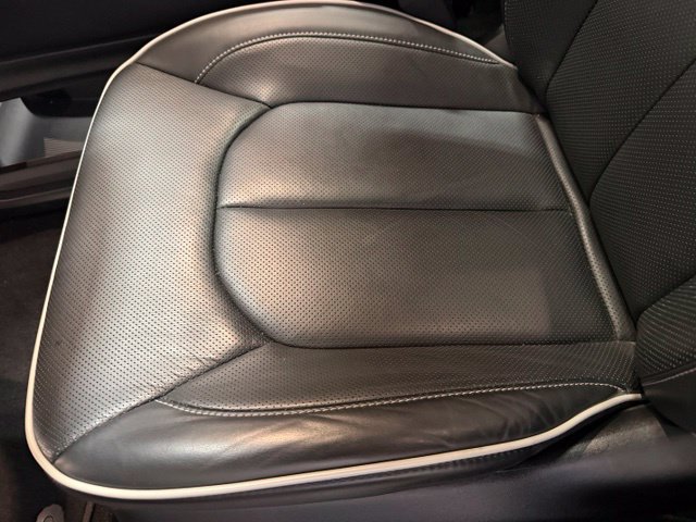 Used 2025 Chrysler Pacifica Limited AWD/4WD image 15
