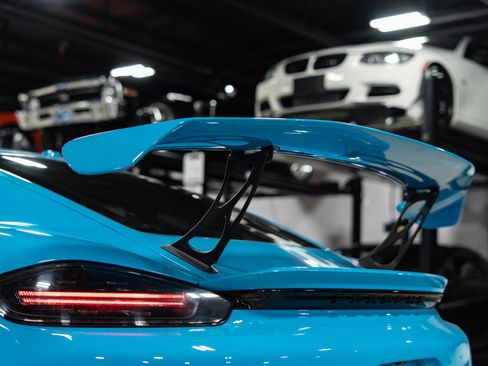 Used 2021 Porsche 718 Cayman GT4 RWD image 26