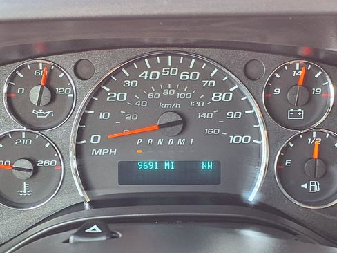 Used 2024 Chevrolet Express 3500 LT w/ LT Preferred Equipment Group image 11