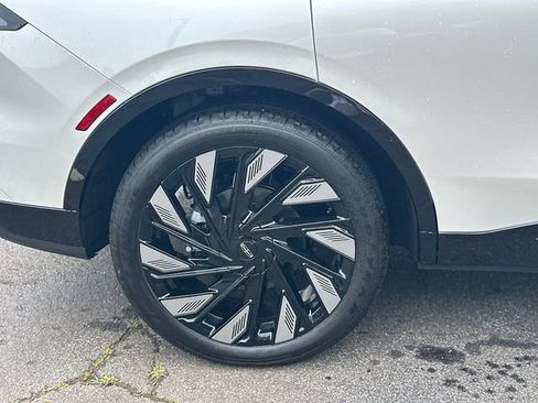 New 2026 Lincoln Nautilus Reserve AWD/4WD image 18