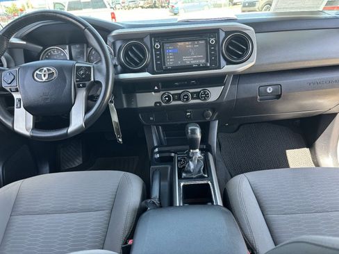 Used 2016 Toyota Tacoma SR5 w/ Towing Package RWD image 16