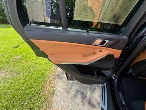 Used 2022 BMW X5 xDrive45e w/ M Sport Package AWD/4WD image 26