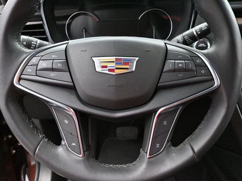 Certified 2023 Cadillac XT5 Luxury FWD image 18