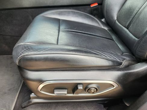 Used 2024 Jeep Wagoneer Series II w/ Flexible Seating Group AWD/4WD image 26