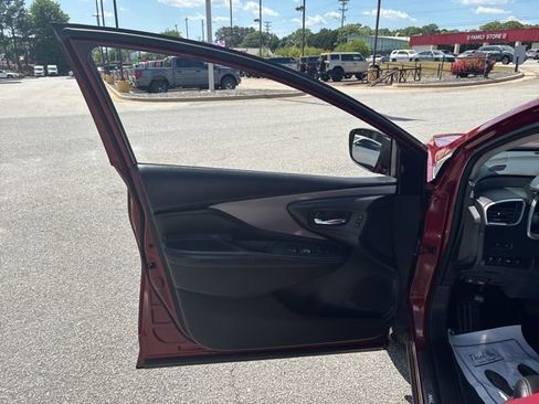 Used 2023 Nissan Murano SL w/ SL Moonroof Package image 10