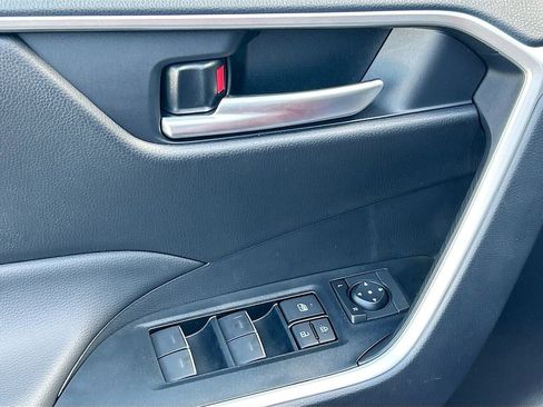 New 2025 Toyota RAV4 XLE w/ Convenience Package FWD image 17