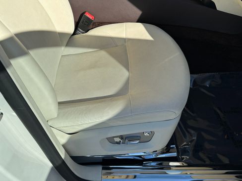 Used 2013 Rolls-Royce Ghost REAR THEATRE / MASSAGE SEATS / image 67