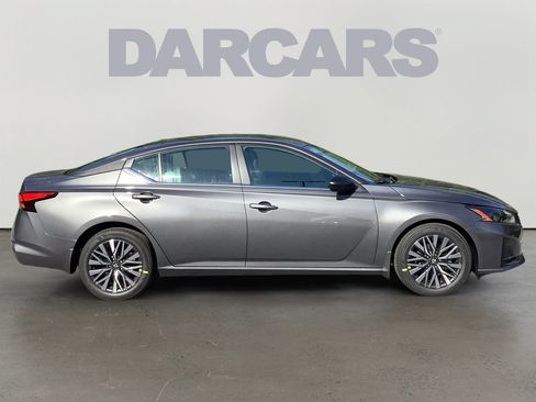 New 2026 Nissan Altima 2.5 SV FWD image 8