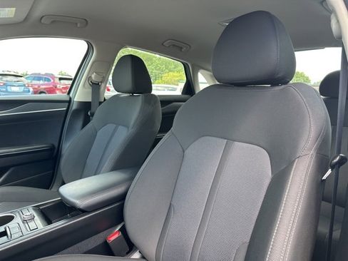 Used 2023 Kia K5 LXS image 22