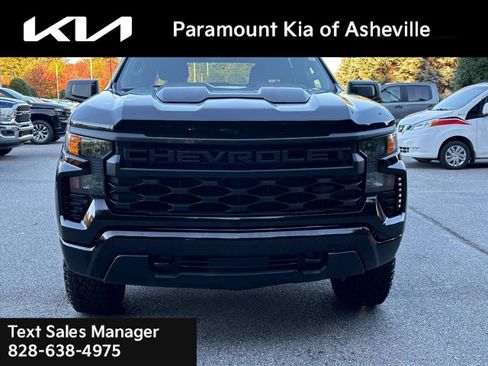 Used 2024 Chevrolet Silverado 1500 Custom Trail Boss w/ Midnight Edition image 2