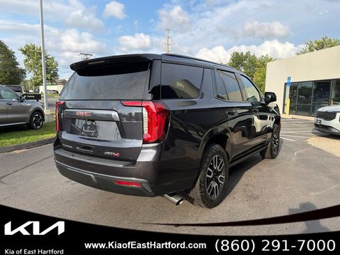 Used 2024 GMC Yukon AT4 w/ Technology Package AWD/4WD image 8