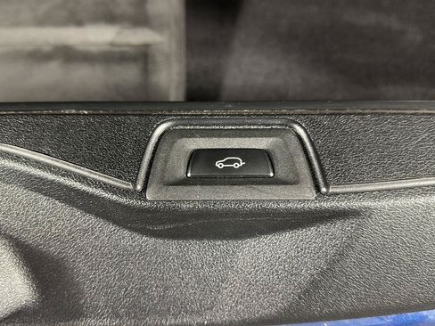 Used 2022 BMW X5 xDrive40i w/ Premium Package AWD/4WD image 34