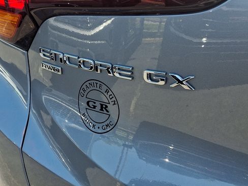 Used 2025 Buick Encore GX Preferred AWD/4WD image 30