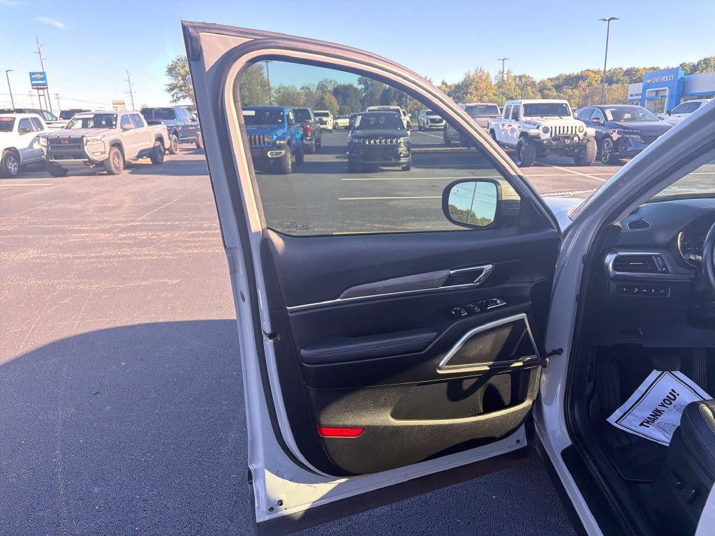 Used 2022 Kia Telluride EX w/ EX Premium Package AWD/4WD image 11