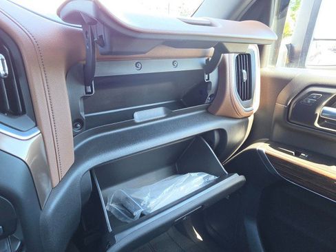 Used 2021 Chevrolet Silverado 2500 High Country w/ LPO, Hitch Package AWD/4WD image 60