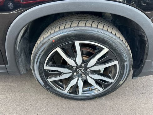 Used 2019 Honda Pilot Touring image 12