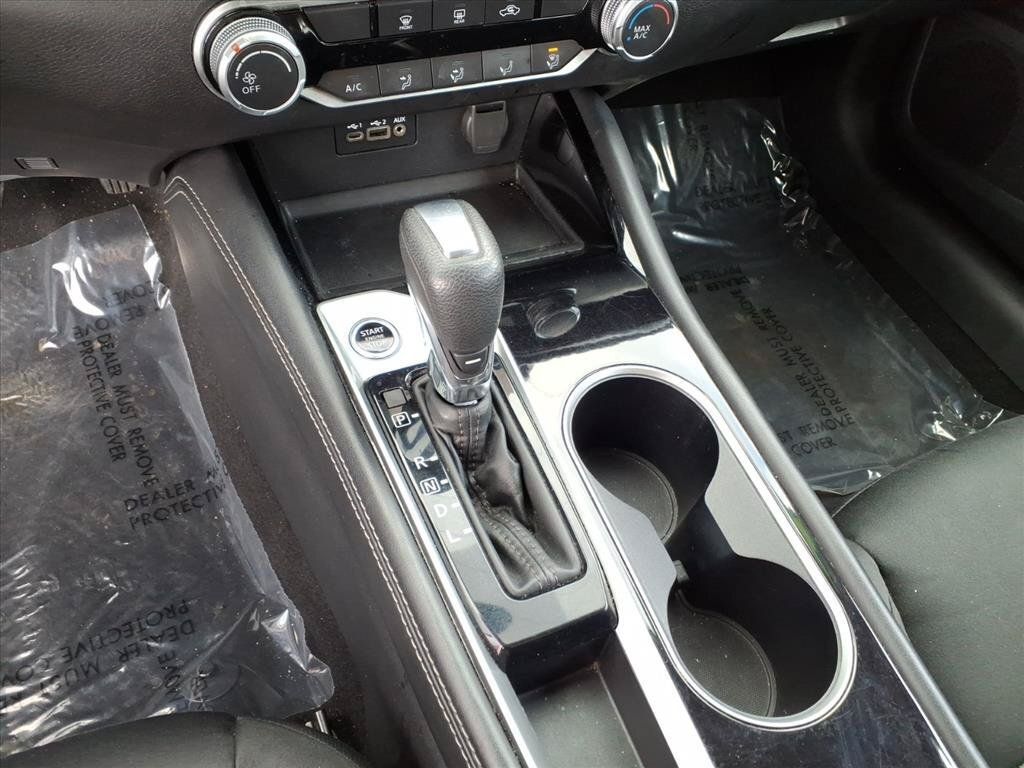Used 2023 Nissan Altima 2.5 SV FWD image 11