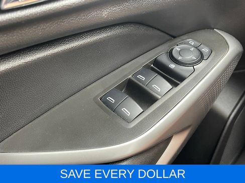 Used 2024 Chevrolet Trax LS FWD image 17