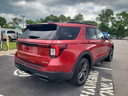Certified 2025 Ford Explorer ST-Line w/ ST-Line Street Pack AWD/4WD image 5