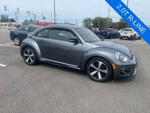 Used 2014 Volkswagen Beetle R-Line FWD image 2