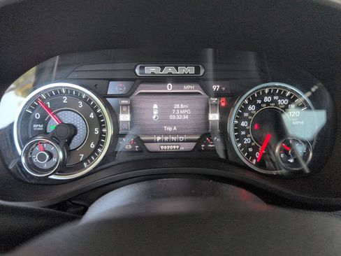 Used 2023 RAM 1500 Laramie AWD/4WD image 13