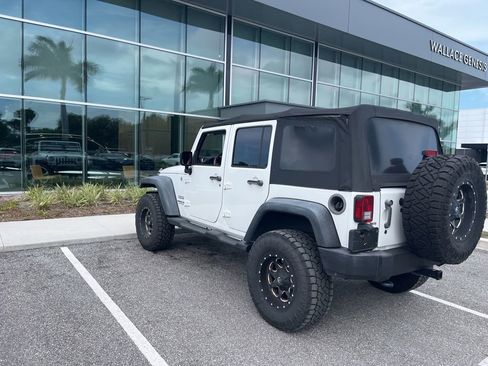 Used 2015 Jeep Wrangler Unlimited Sport w/ Quick Order Package 24S AWD/4WD image 4