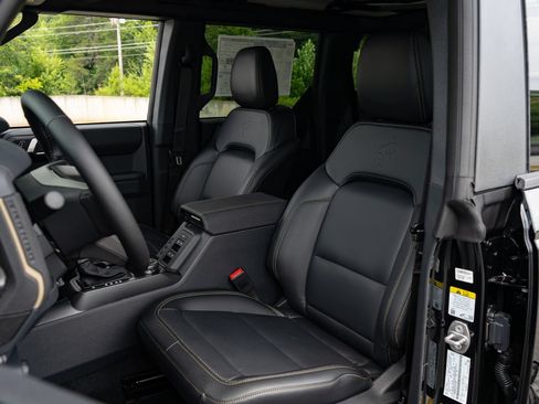 New 2026 Ford Bronco Badlands AWD/4WD image 15