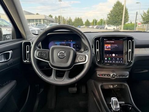 Used 2023 Volvo XC40 B5 Plus w/ Climate Package AWD/4WD image 6