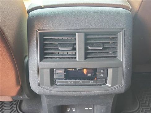Used 2022 Volkswagen Atlas SE FWD image 18