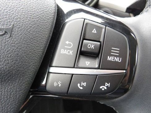 Certified 2022 Ford Escape SE w/ SE Sport Appearance Package image 22