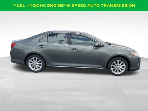 Used 2012 Toyota Camry XLE w/ Leather Pkg FWD image 6