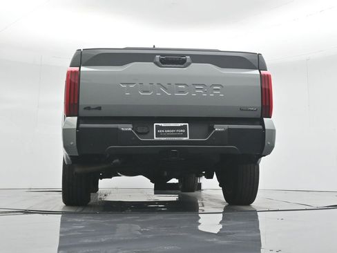 Used 2025 Toyota Tundra Limited image 56