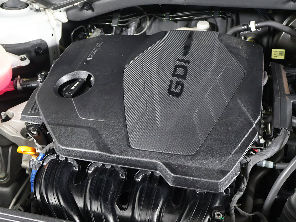 Used 2022 Hyundai Santa Fe XRT FWD image 16