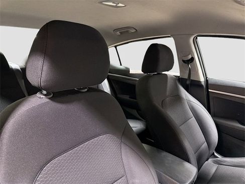 Used 2019 Hyundai Elantra SE w/ Cargo Package image 23