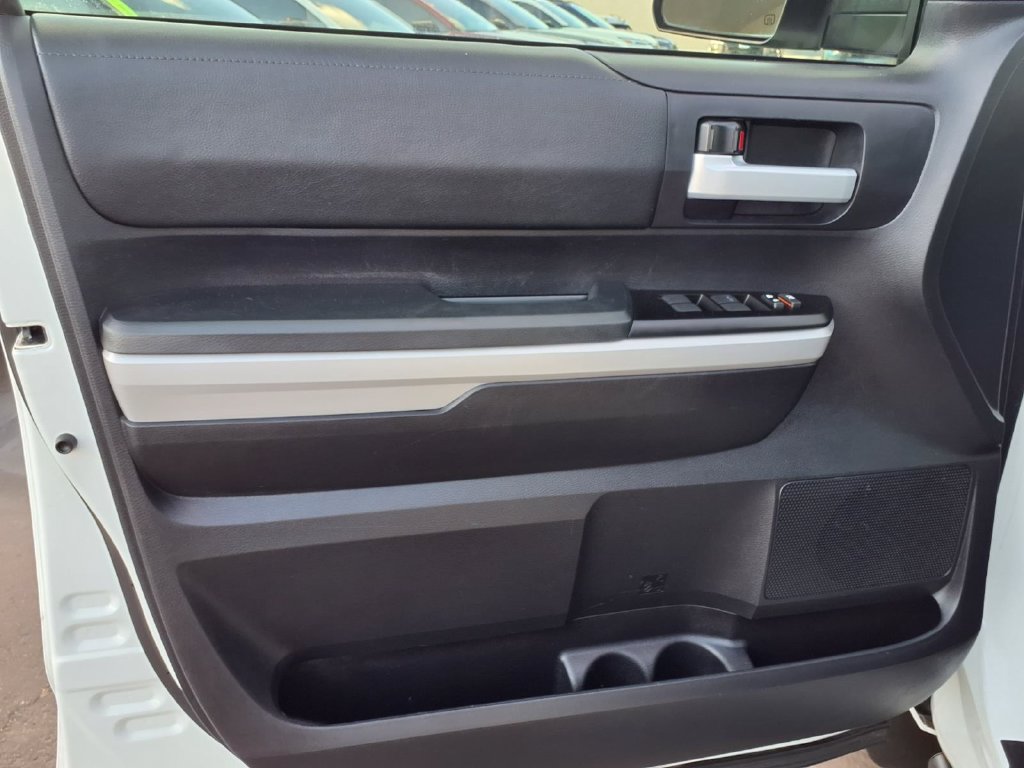 Used 2020 Toyota Tundra SR5 w/ SR5 Convenience Package RWD image 23
