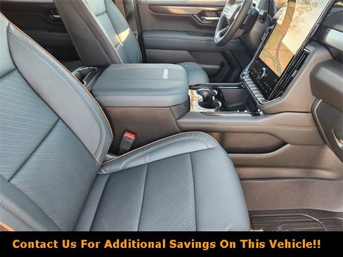 New 2026 GMC Yukon XL AT4 image 10