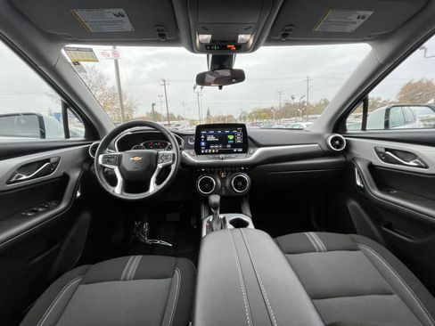 Used 2025 Chevrolet Blazer LT image 33