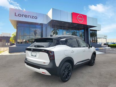New 2026 Nissan Kicks SR