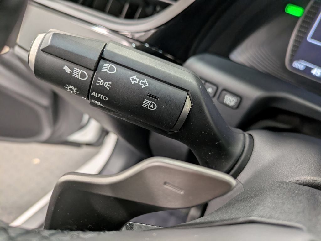 Used 2022 Lexus ES 300h w/ Premium Package FWD image 18
