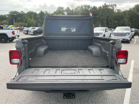 Used 2021 Jeep Gladiator Sport AWD/4WD image 22