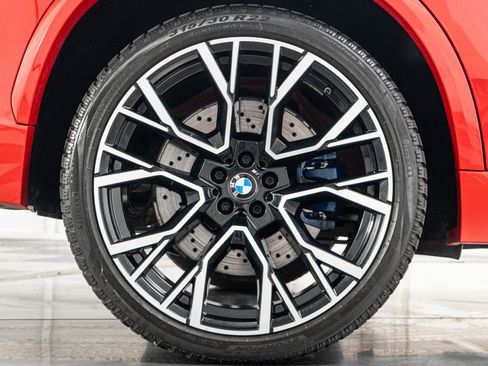 Used 2021 BMW X5 M AWD/4WD image 41